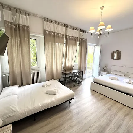 A Quattro Passi Da Πανσιόν 4*