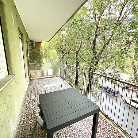 A Quattro Passi Da Roma